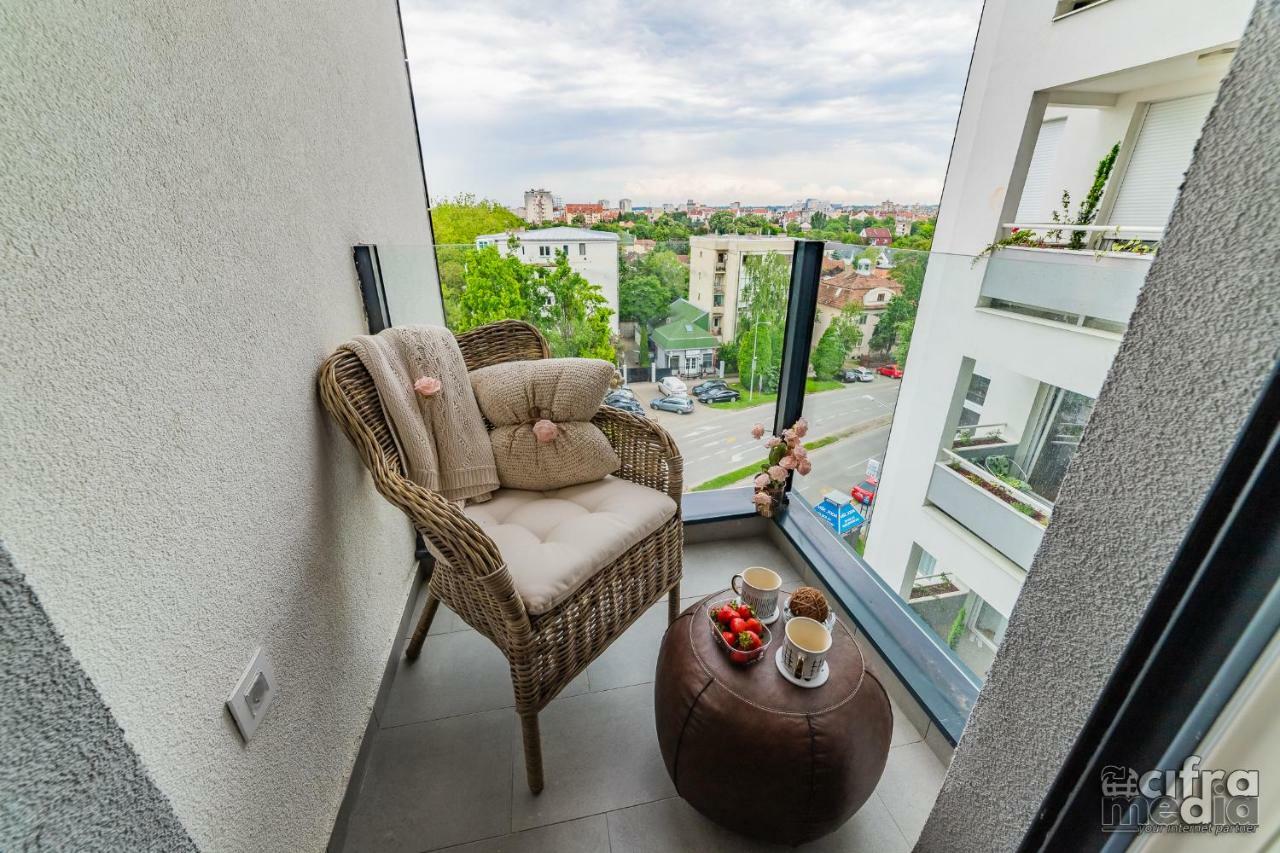 Apartmani Alexandar15 Novi Sad Exterior foto