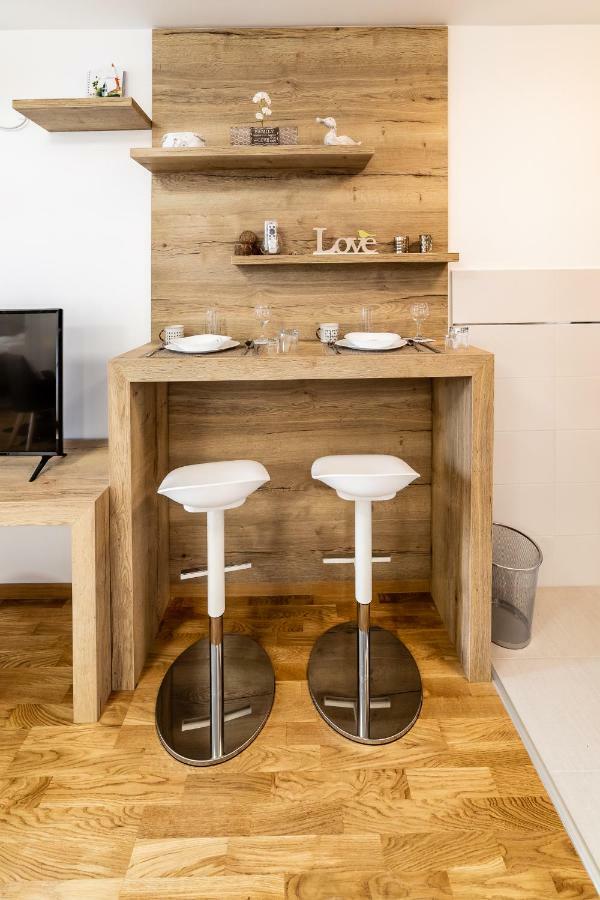 Apartmani Alexandar15 Novi Sad Exterior foto